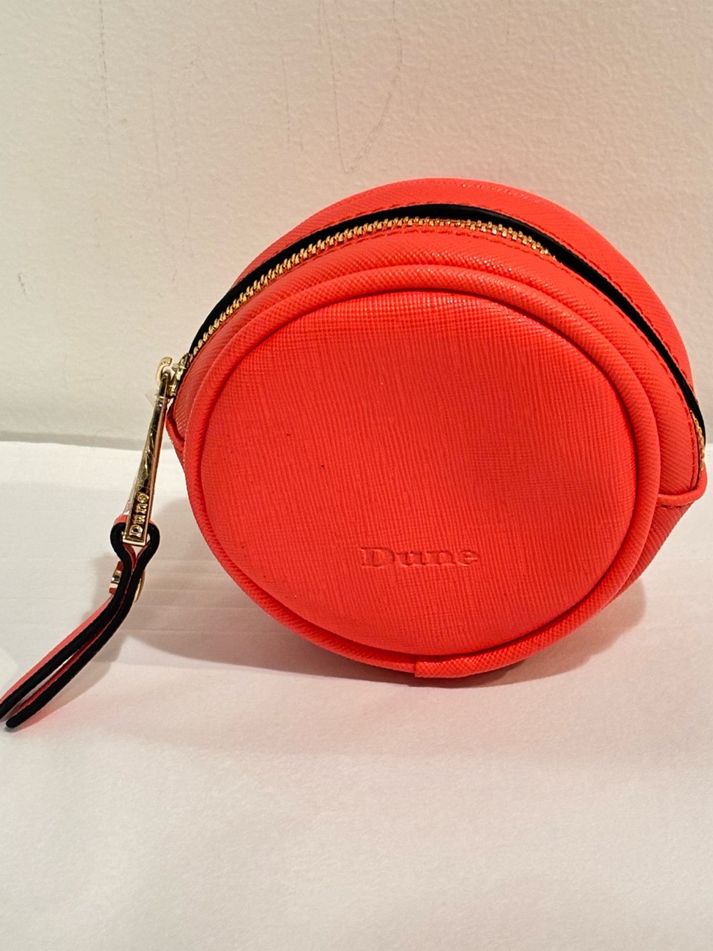 DUNE London Coral Round coin purse Pouch wallet NEW w/out tags top zipper